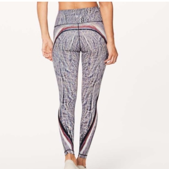 Lululemon wunder under high rise. A11 - Picture 6 of 6